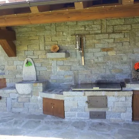 House Snc Di Elisa Baroni E Beatrice Dei Cas Apartman Bormio
